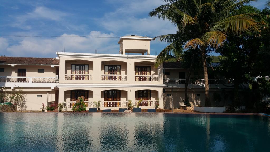 Hotel Riverside Baga Ngoại thất bức ảnh