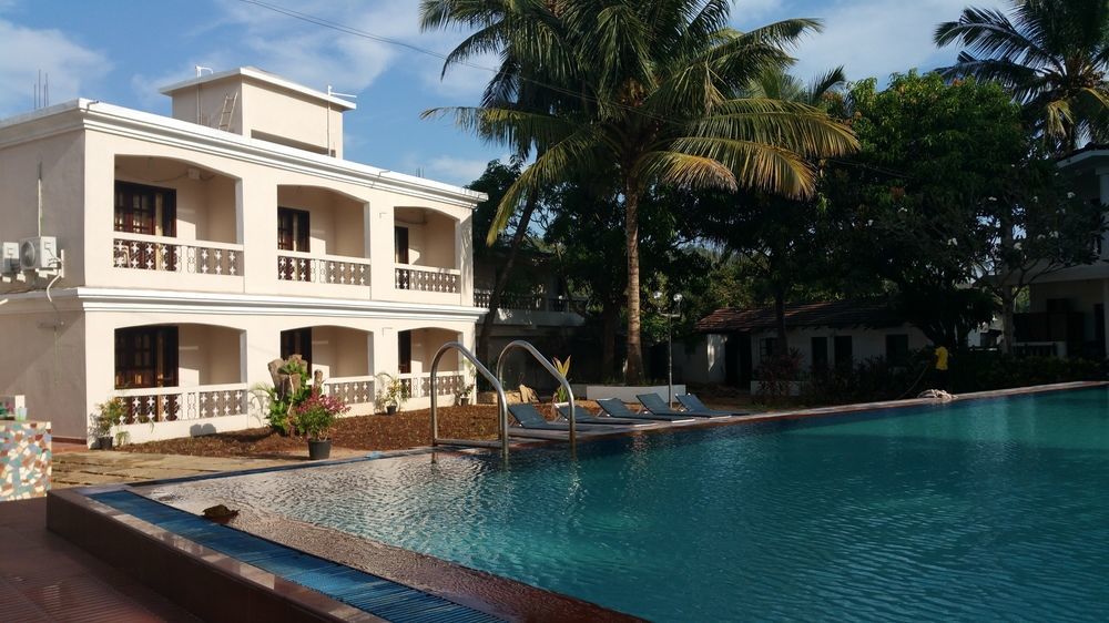 Hotel Riverside Baga Ngoại thất bức ảnh